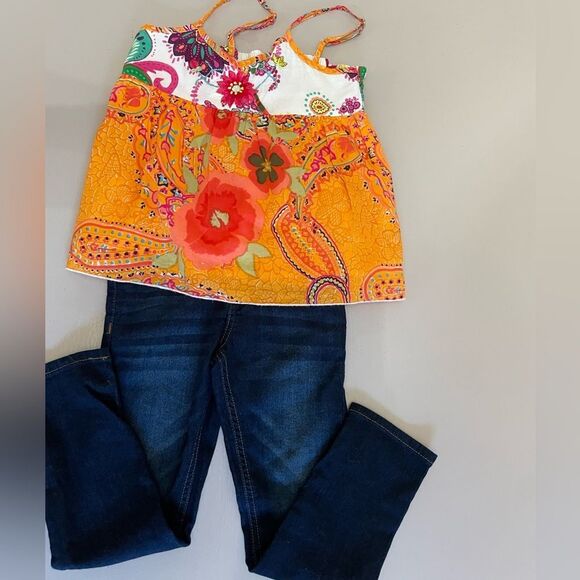 Jeans and Embroidered Top Size 6/6X - Picture 1 of 11
